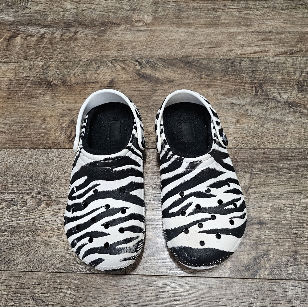 Crocs Insulated Sandals Women's size 7